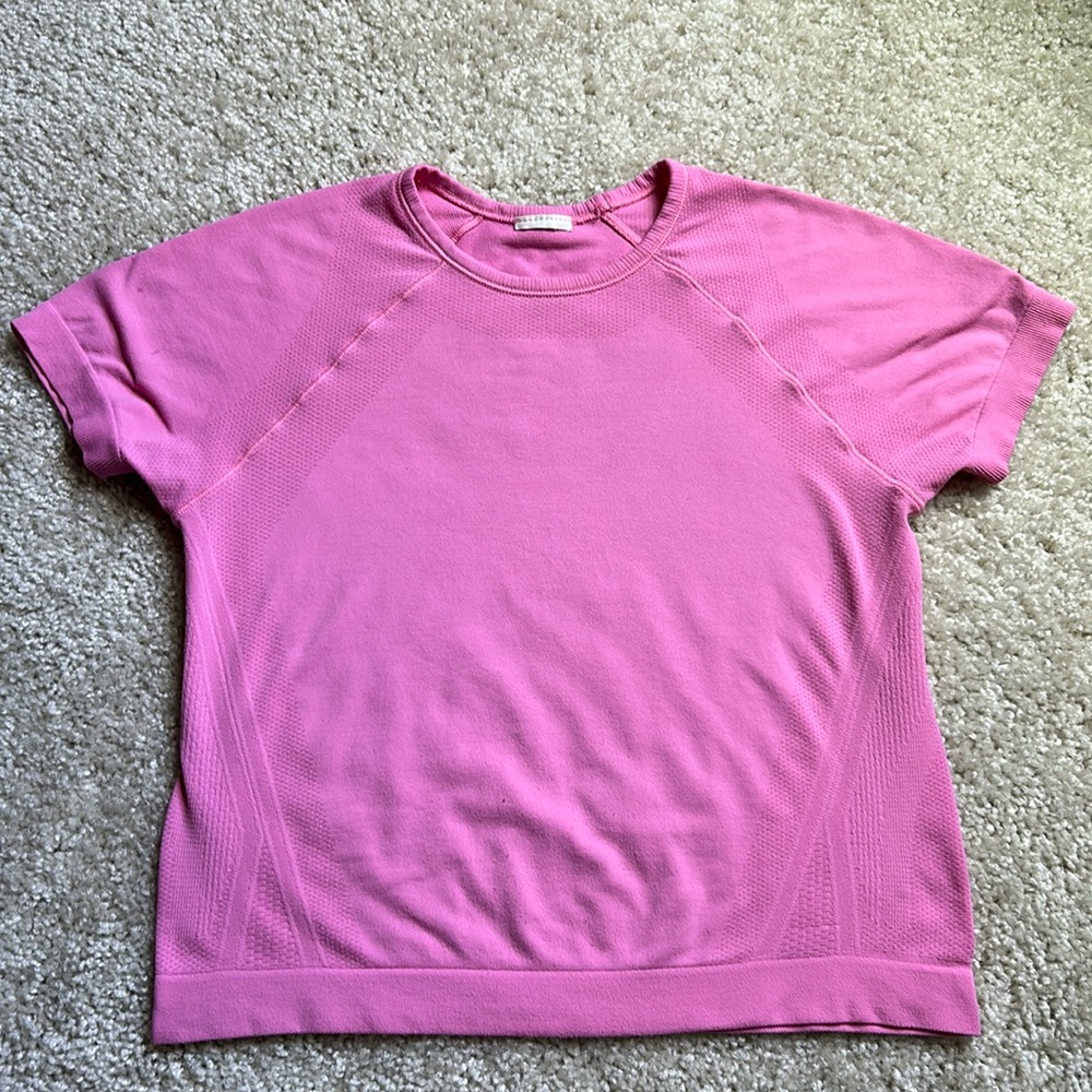 Athleta Girl Power Up Seamless Sport Length Tee Size M